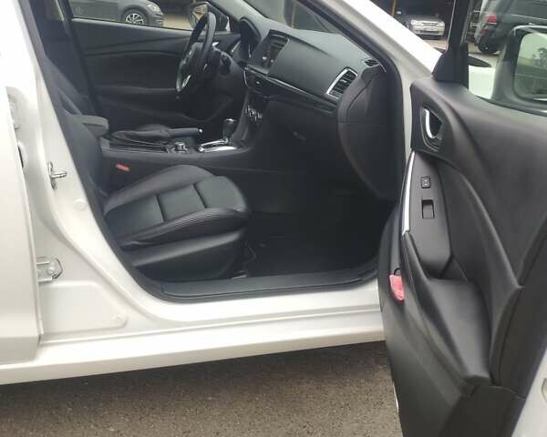 Белый Мазда 6, объемом двигателя 2.49 л и пробегом 213 тыс. км за 12000 $, фото 14 на Automoto.ua