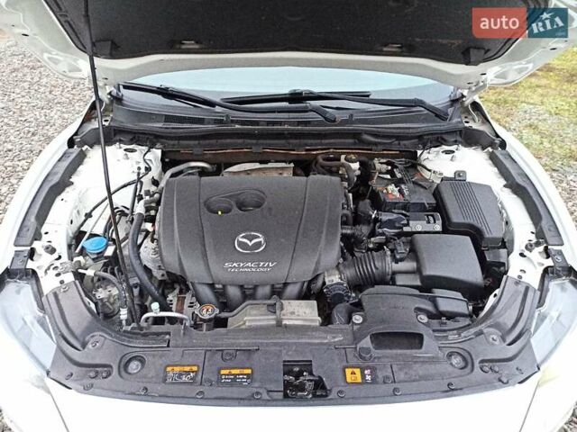 Белый Мазда 6, объемом двигателя 2.49 л и пробегом 166 тыс. км за 12500 $, фото 18 на Automoto.ua