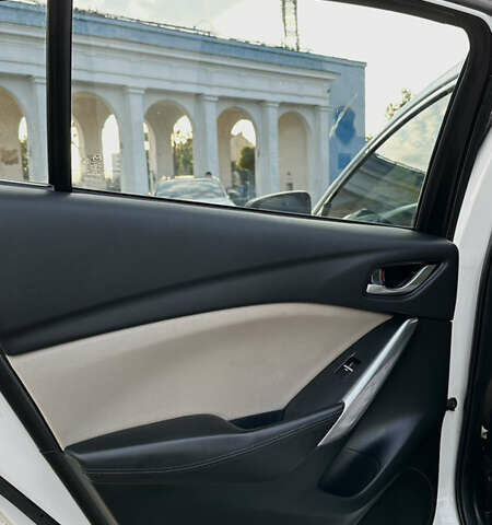 Белый Мазда 6, объемом двигателя 2.49 л и пробегом 248 тыс. км за 11300 $, фото 17 на Automoto.ua