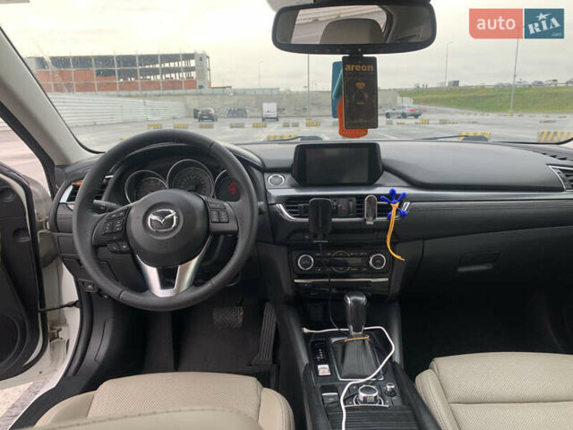 Белый Мазда 6, объемом двигателя 2.49 л и пробегом 107 тыс. км за 11700 $, фото 10 на Automoto.ua