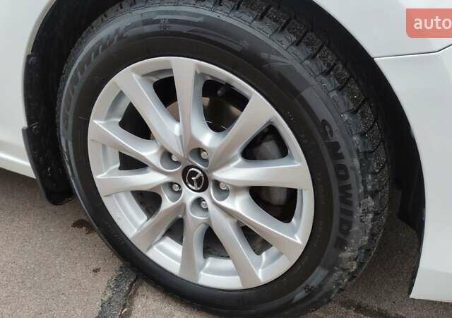 Білий Мазда 6, об'ємом двигуна 2 л та пробігом 170 тис. км за 15500 $, фото 17 на Automoto.ua