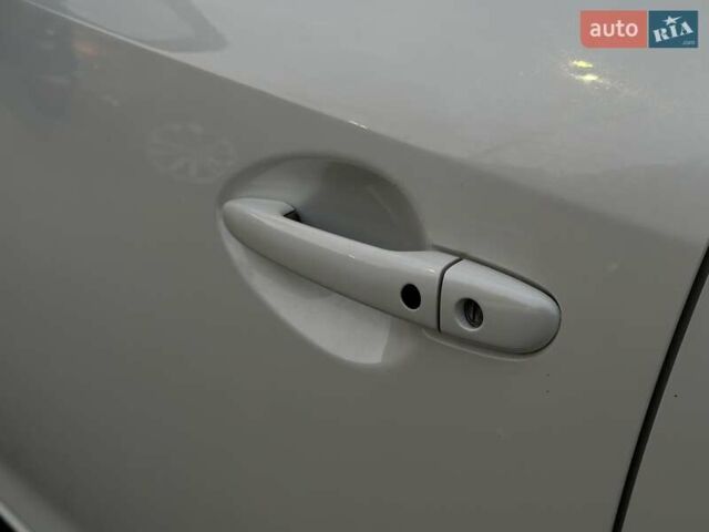 Білий Мазда 6, об'ємом двигуна 2.49 л та пробігом 187 тис. км за 14500 $, фото 16 на Automoto.ua