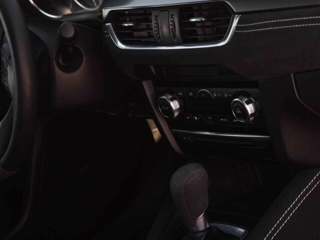 Білий Мазда 6, об'ємом двигуна 2.5 л та пробігом 217 тис. км за 13900 $, фото 14 на Automoto.ua