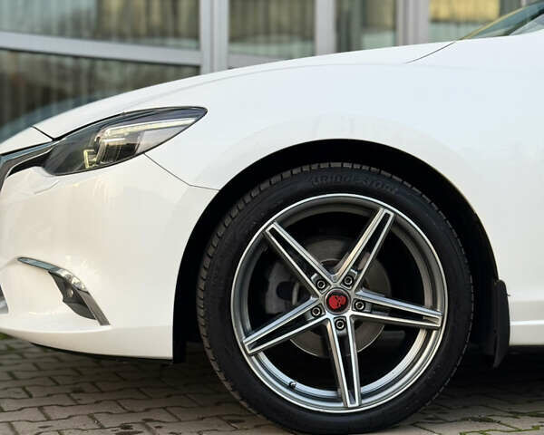 Білий Мазда 6, об'ємом двигуна 2.49 л та пробігом 128 тис. км за 15400 $, фото 8 на Automoto.ua