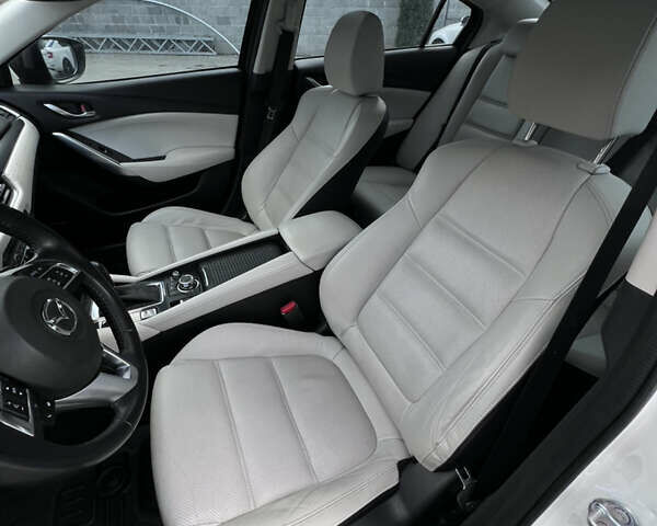 Білий Мазда 6, об'ємом двигуна 2.49 л та пробігом 59 тис. км за 18400 $, фото 13 на Automoto.ua