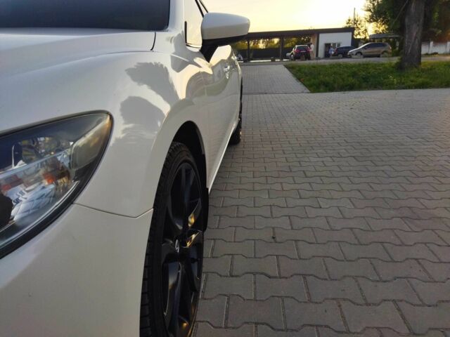 Белый Мазда 6, объемом двигателя 2.5 л и пробегом 124 тыс. км за 12400 $, фото 5 на Automoto.ua