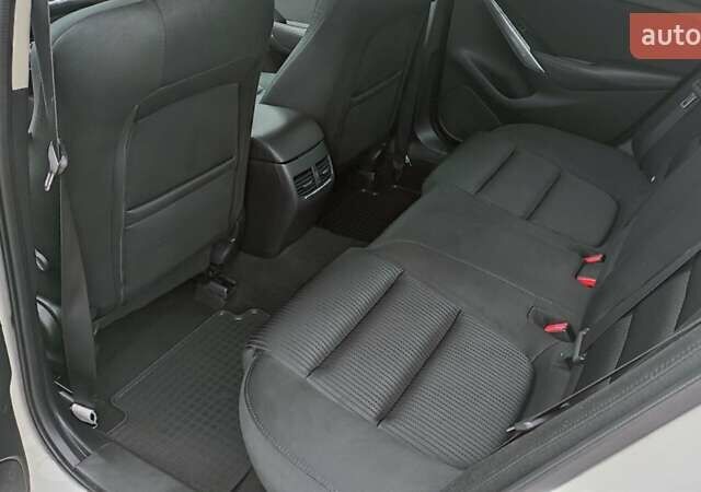 Білий Мазда 6, об'ємом двигуна 2 л та пробігом 170 тис. км за 15500 $, фото 14 на Automoto.ua