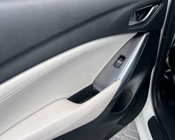 Білий Мазда 6, об'ємом двигуна 2.49 л та пробігом 59 тис. км за 18400 $, фото 19 на Automoto.ua