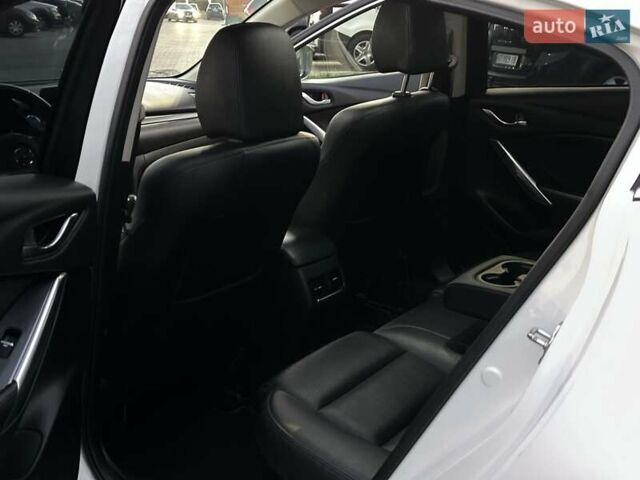 Білий Мазда 6, об'ємом двигуна 2.49 л та пробігом 187 тис. км за 14500 $, фото 29 на Automoto.ua