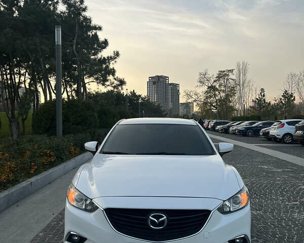 Белый Мазда 6, объемом двигателя 2.49 л и пробегом 181 тыс. км за 10800 $, фото 4 на Automoto.ua