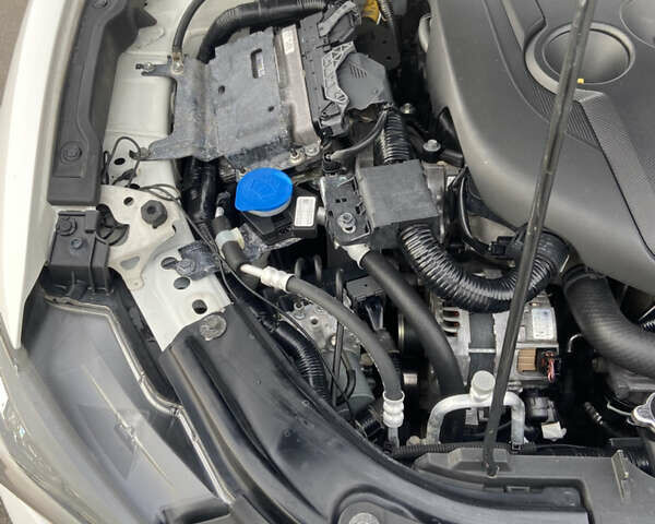 Білий Мазда 6, об'ємом двигуна 2.19 л та пробігом 143 тис. км за 12900 $, фото 30 на Automoto.ua