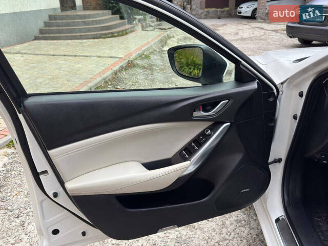 Мазда 6 2015 у Умани на Automoto.ua Білий Мазда 6, об'ємом двигуна 2.5 л та пробігом 170 тис. км за 13500 $, фото 8 на Automoto.ua