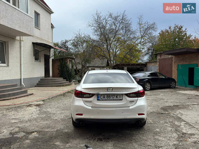 Мазда 6 2015 у Умани на Automoto.ua Білий Мазда 6, об'ємом двигуна 2.5 л та пробігом 170 тис. км за 13500 $, фото 5 на Automoto.ua