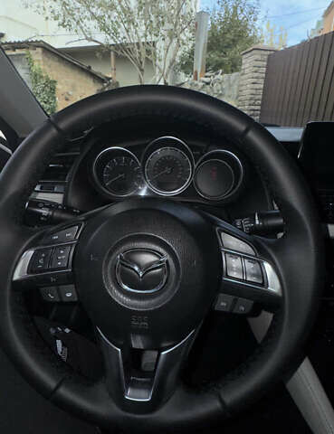 Мазда 6 2015 у Умани на Automoto.ua Білий Мазда 6, об'ємом двигуна 2.5 л та пробігом 170 тис. км за 13500 $, фото 13 на Automoto.ua