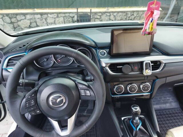 Белый Мазда 6, объемом двигателя 2.5 л и пробегом 124 тыс. км за 12400 $, фото 9 на Automoto.ua