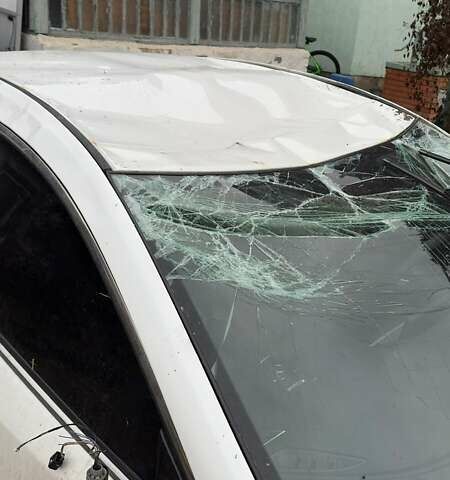 Белый Мазда 6, объемом двигателя 2.49 л и пробегом 185 тыс. км за 6000 $, фото 16 на Automoto.ua