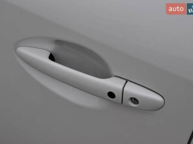 Білий Мазда 6, об'ємом двигуна 2.19 л та пробігом 117 тис. км за 11999 $, фото 14 на Automoto.ua