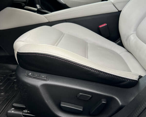 Білий Мазда 6, об'ємом двигуна 2.49 л та пробігом 59 тис. км за 18400 $, фото 14 на Automoto.ua