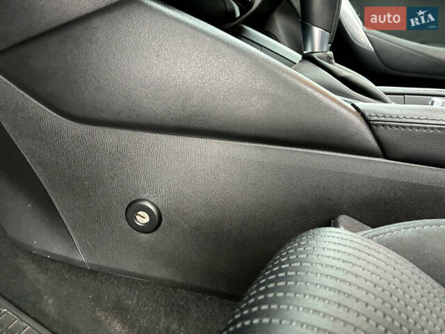 Белый Мазда 6, объемом двигателя 2 л и пробегом 106 тыс. км за 13900 $, фото 53 на Automoto.ua