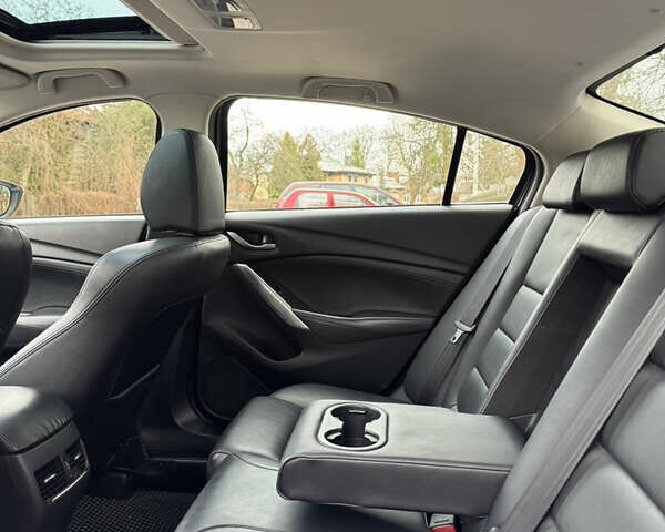 Білий Мазда 6, об'ємом двигуна 2.49 л та пробігом 200 тис. км за 11800 $, фото 17 на Automoto.ua