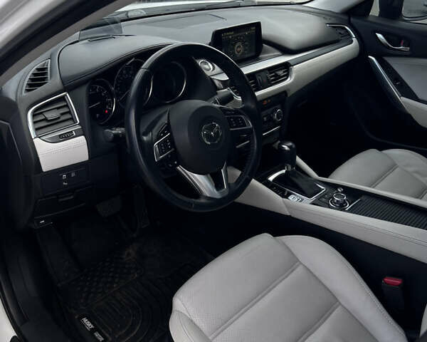 Білий Мазда 6, об'ємом двигуна 2.49 л та пробігом 59 тис. км за 18400 $, фото 15 на Automoto.ua