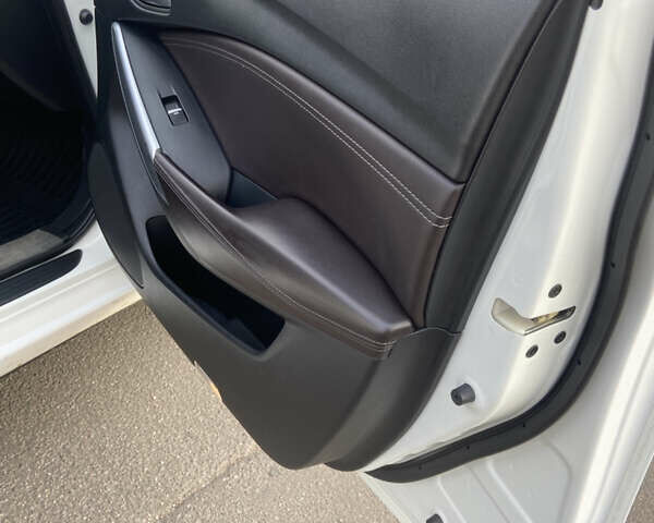 Білий Мазда 6, об'ємом двигуна 2.19 л та пробігом 143 тис. км за 12900 $, фото 25 на Automoto.ua