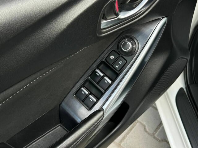 Білий Мазда 6, об'ємом двигуна 2.5 л та пробігом 230 тис. км за 13700 $, фото 8 на Automoto.ua