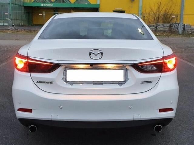Белый Мазда 6, объемом двигателя 2.5 л и пробегом 190 тыс. км за 11000 $, фото 3 на Automoto.ua