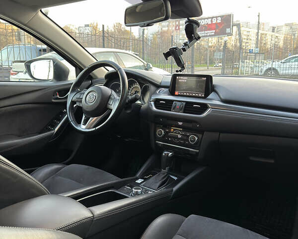 Білий Мазда 6, об'ємом двигуна 2.49 л та пробігом 128 тис. км за 15400 $, фото 9 на Automoto.ua