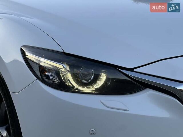 Белый Мазда 6, объемом двигателя 2.49 л и пробегом 130 тыс. км за 15997 $, фото 5 на Automoto.ua