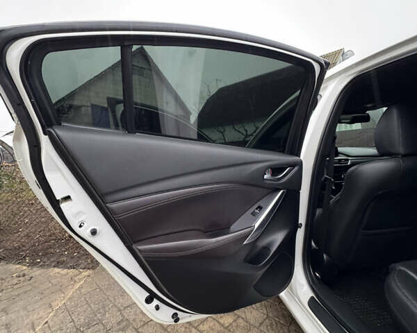 Белый Мазда 6, объемом двигателя 2.45 л и пробегом 184 тыс. км за 17500 $, фото 19 на Automoto.ua