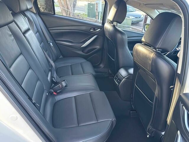 Білий Мазда 6, об'ємом двигуна 2.5 л та пробігом 70 тис. км за 9500 $, фото 10 на Automoto.ua