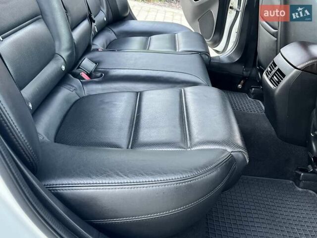 Белый Мазда 6, объемом двигателя 2.49 л и пробегом 130 тыс. км за 17999 $, фото 80 на Automoto.ua