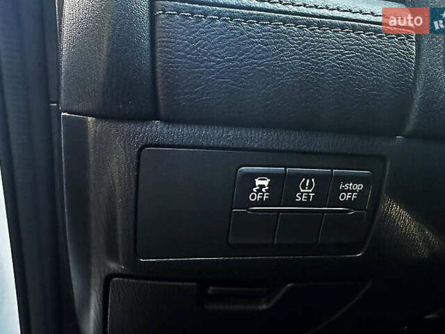 Белый Мазда 6, объемом двигателя 2.19 л и пробегом 146 тыс. км за 15000 $, фото 10 на Automoto.ua