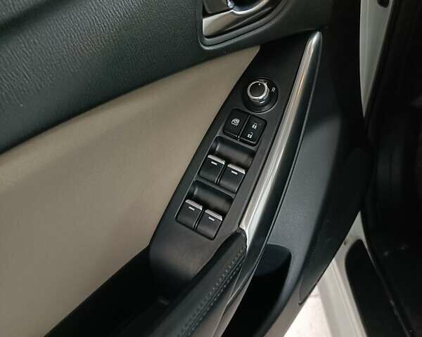 Мазда 6 2016 у Коростышеве на Automoto.ua Білий Мазда 6, об'ємом двигуна 2.5 л та пробігом 120 тис. км за 13950 $, фото 3 на Automoto.ua