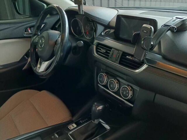 Белый Мазда 6, объемом двигателя 2.5 л и пробегом 120 тыс. км за 13950 $, фото 3 на Automoto.ua