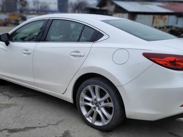 Білий Мазда 6, об'ємом двигуна 2.5 л та пробігом 73 тис. км за 12000 $, фото 4 на Automoto.ua