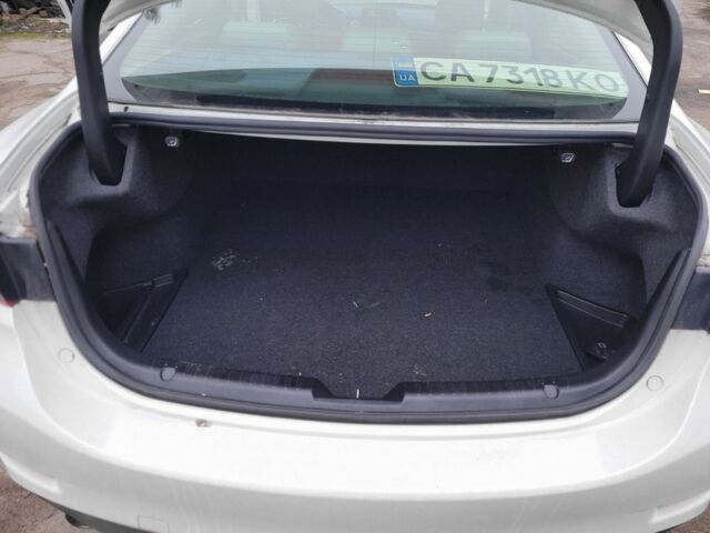 Білий Мазда 6, об'ємом двигуна 2.5 л та пробігом 73 тис. км за 12000 $, фото 13 на Automoto.ua