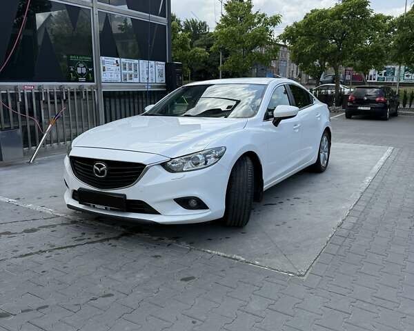 Белый Мазда 6, объемом двигателя 2 л и пробегом 116 тыс. км за 14499 $, фото 2 на Automoto.ua