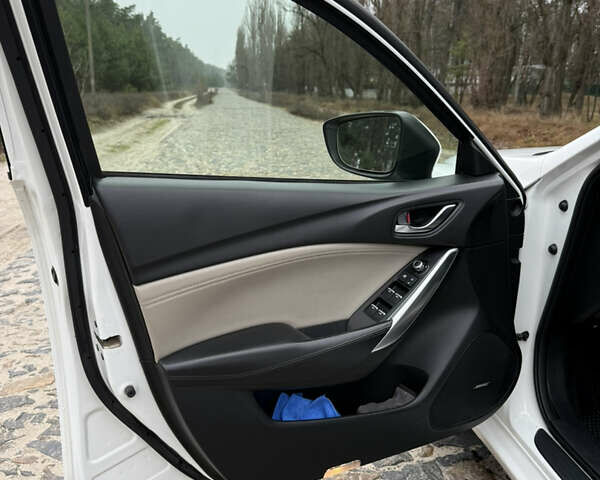 Белый Мазда 6, объемом двигателя 2.49 л и пробегом 146 тыс. км за 13400 $, фото 20 на Automoto.ua