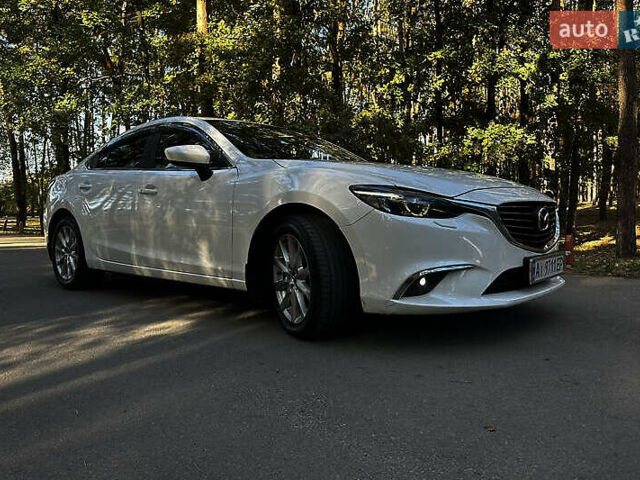 Белый Мазда 6, объемом двигателя 2.19 л и пробегом 146 тыс. км за 15000 $, фото 4 на Automoto.ua