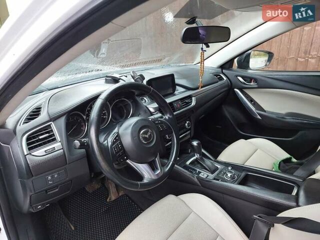 Белый Мазда 6, объемом двигателя 2.49 л и пробегом 145 тыс. км за 12000 $, фото 31 на Automoto.ua