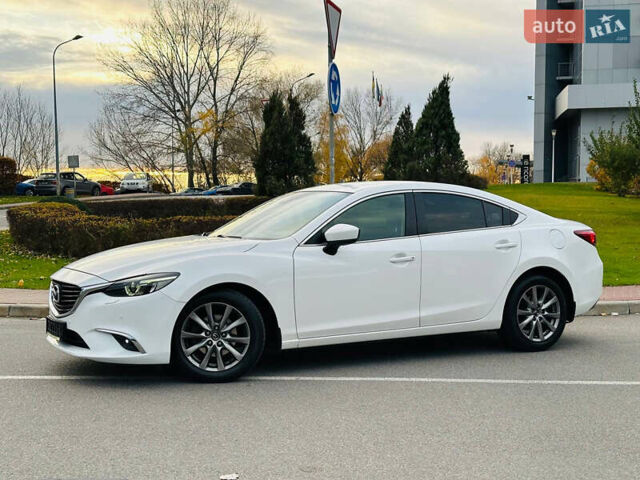 Белый Мазда 6, объемом двигателя 2.49 л и пробегом 103 тыс. км за 16999 $, фото 1 на Automoto.ua