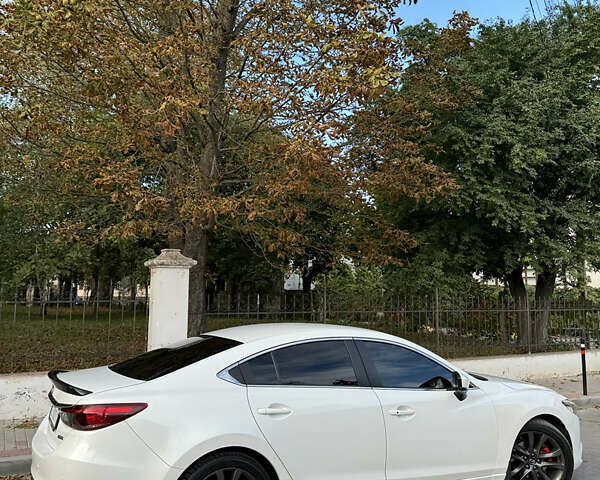 Мазда 6 2016 в Черновцах на Automoto.ua Белый Мазда 6, объемом двигателя 2 л и пробегом 170 тыс. км за 14999 $, фото 5 на Automoto.ua