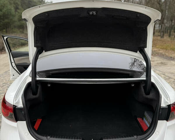 Белый Мазда 6, объемом двигателя 2.49 л и пробегом 146 тыс. км за 13400 $, фото 37 на Automoto.ua