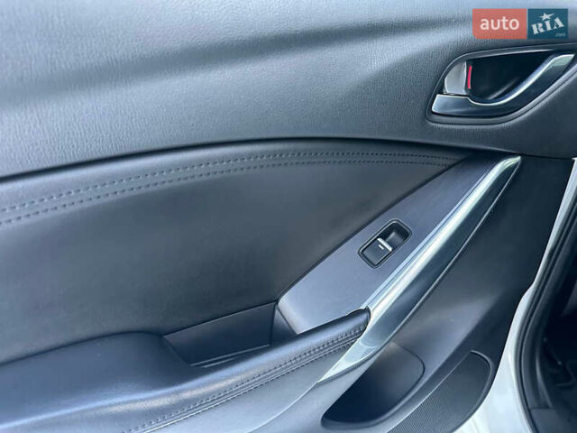 Білий Мазда 6, об'ємом двигуна 2.49 л та пробігом 180 тис. км за 9900 $, фото 31 на Automoto.ua