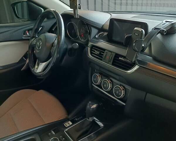 Мазда 6 2016 у Коростышеве на Automoto.ua Білий Мазда 6, об'ємом двигуна 2.5 л та пробігом 120 тис. км за 13950 $, фото 4 на Automoto.ua