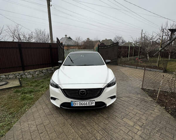 Белый Мазда 6, объемом двигателя 2.45 л и пробегом 184 тыс. км за 17500 $, фото 1 на Automoto.ua