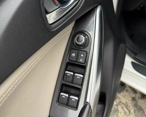 Белый Мазда 6, объемом двигателя 2.49 л и пробегом 146 тыс. км за 13400 $, фото 19 на Automoto.ua