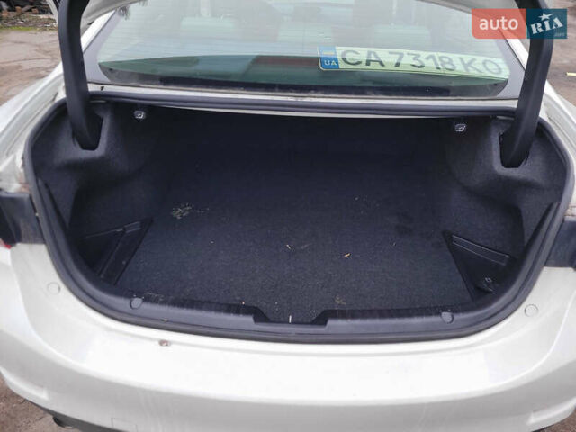 Белый Мазда 6, объемом двигателя 2.49 л и пробегом 73 тыс. км за 12500 $, фото 15 на Automoto.ua